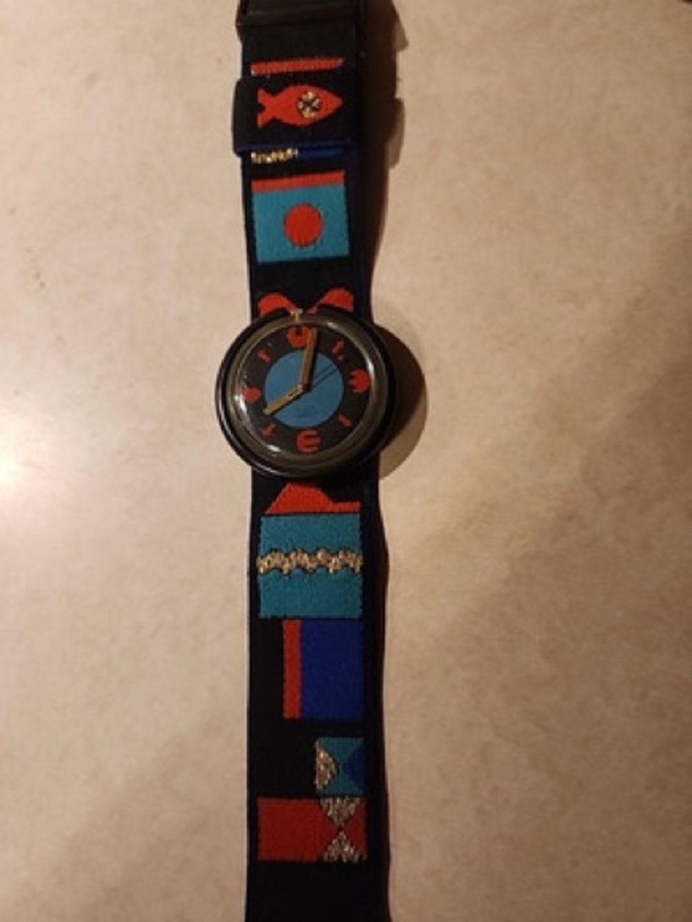 1989 Swatch POP Swatch PWBK124 “Golden Poison” SWISS MADE
